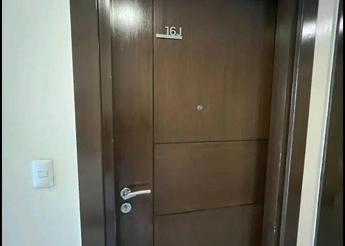 Apartahotel Mckinley Hills Taguig Haven 2*
